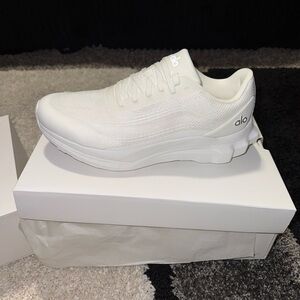 Alo Runner Sneakers
